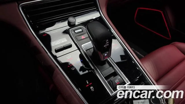 2018 Porsche 파나메라 (971)
