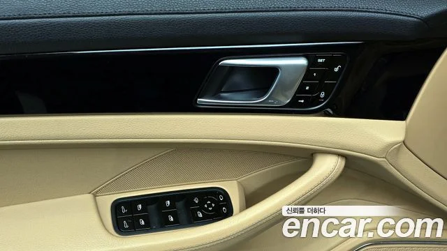 2018 Porsche 파나메라 (971)