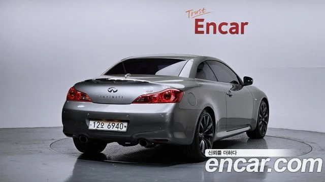 2009 Infiniti G37