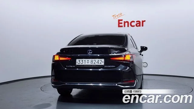 2021 Lexus ES300h 7세대