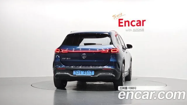 2023 Mercedes-Benz EQA H243