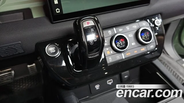 2023 Land Rover Defender (L663)