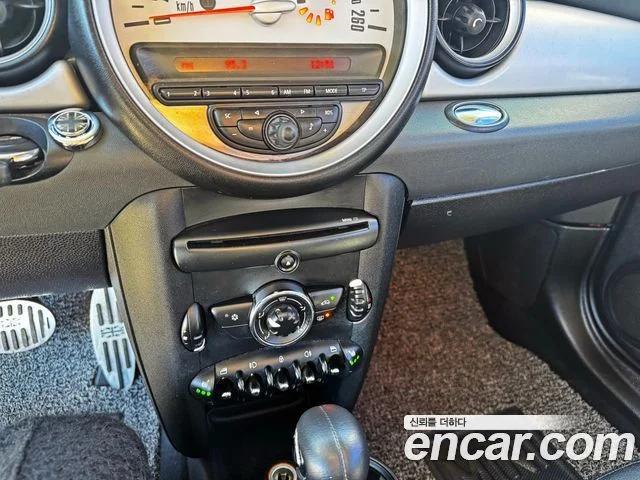 2011 MINI Cooper