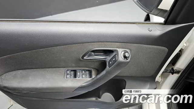 2013 Volkswagen 폴로