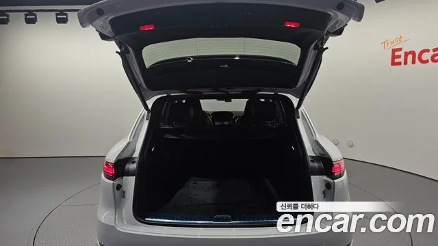 2020 Porsche 카이엔 (PO536)