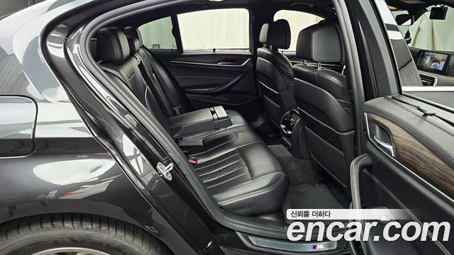 2018 BMW 5 Series (G30)