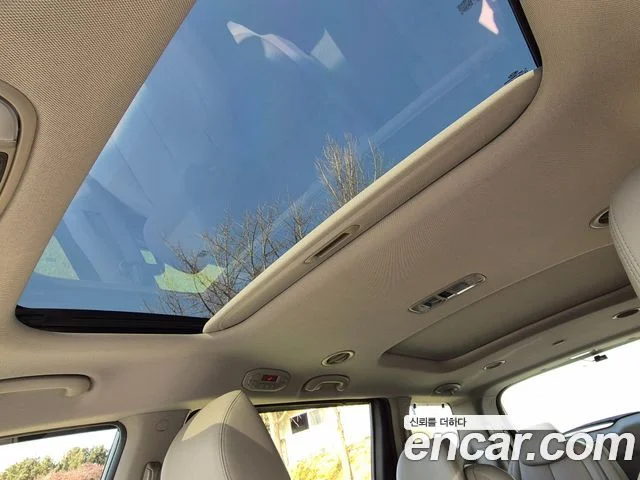 2019 Kia Carnival (New)