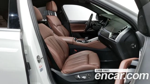 2022 BMW X6 (G06)