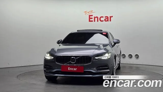 2019 Volvo S90
