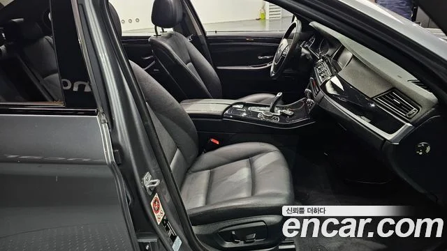 2016 BMW 5 Series (F10)