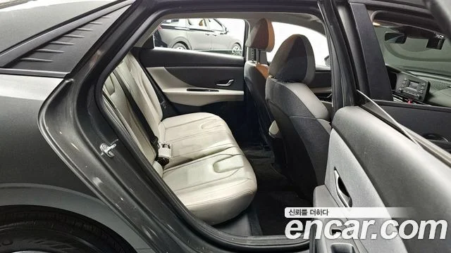 2020 Hyundai Avante (CN7)