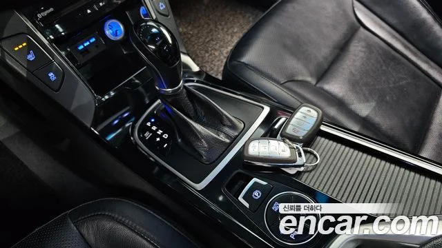 2012 Hyundai i40 살룬