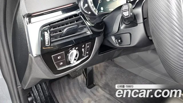 2018 BMW 5 Series (G30)