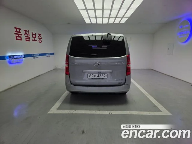 2013 Hyundai Grand Starex