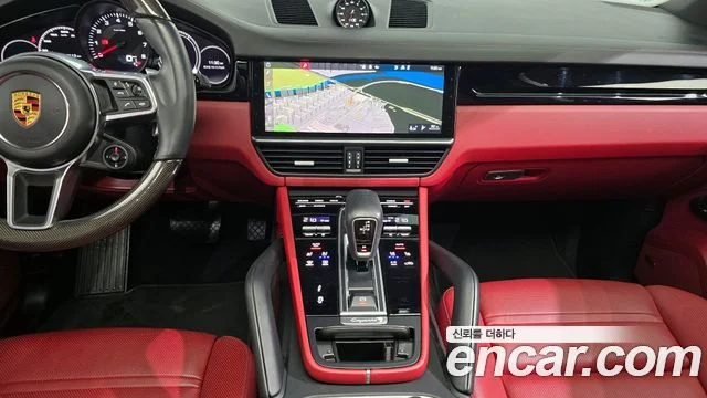 2021 Porsche 카이엔 (PO536)