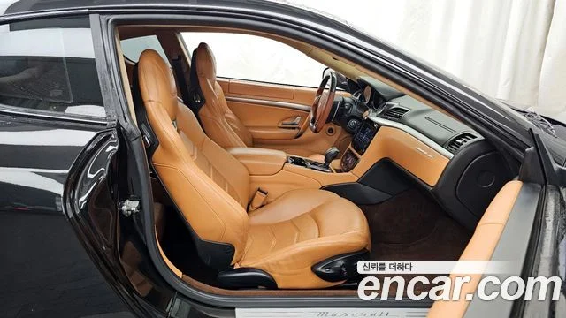 2013 Maserati 그란투리스모