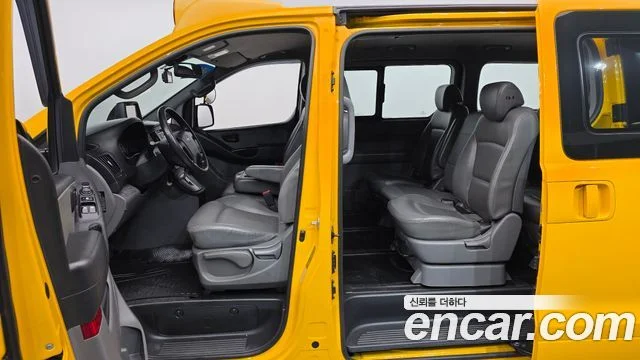 2015 Hyundai Grand Starex