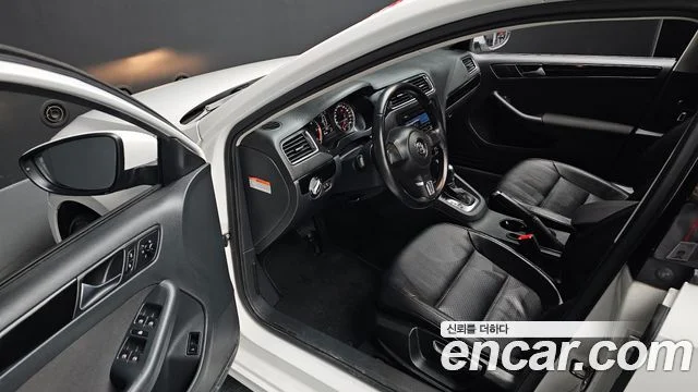 2011 Volkswagen New Zeta