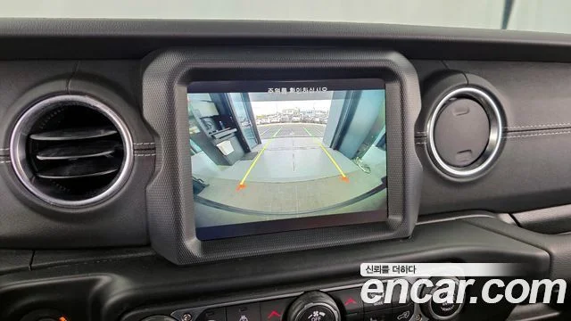 2022 Jeep 랭글러 (JL)