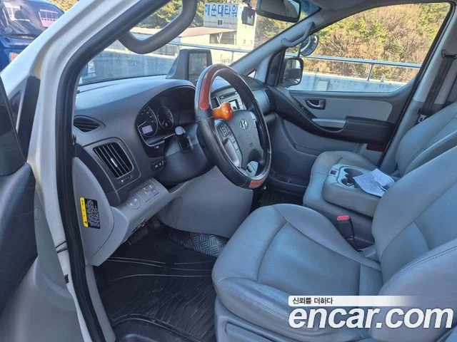 2018 Hyundai Grand Starex (New)