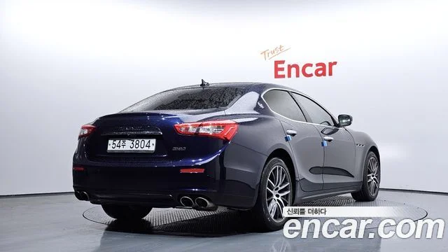 2017 Maserati Ghibli