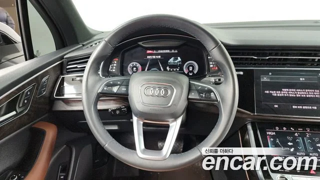 2022 Audi Q7 (4M)