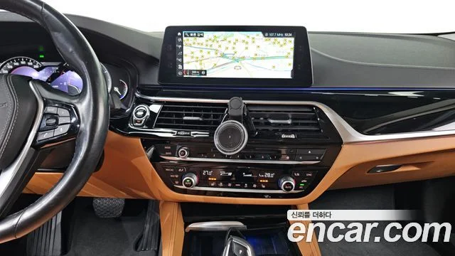 2017 BMW 5 Series (G30)