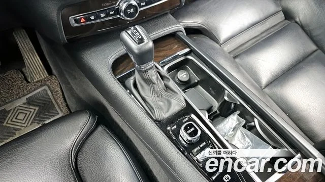 2017 Volvo XC90 2세대