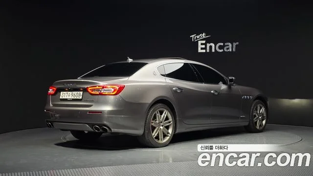 2019 Maserati 콰트로포르테