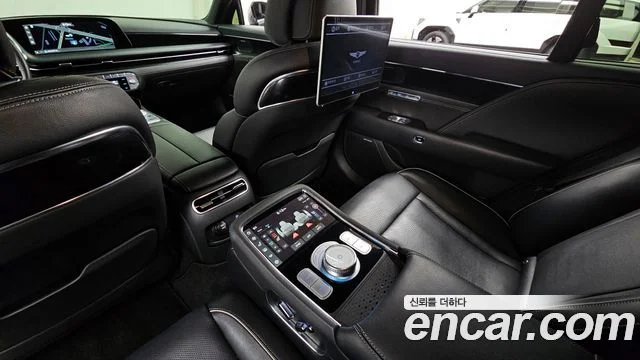 2022 Genesis G90 (RS4)