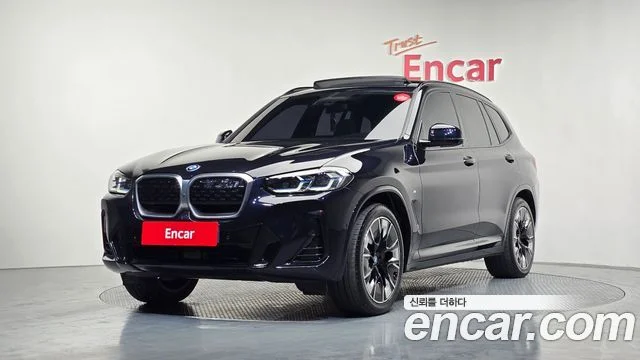 2025 BMW iX3