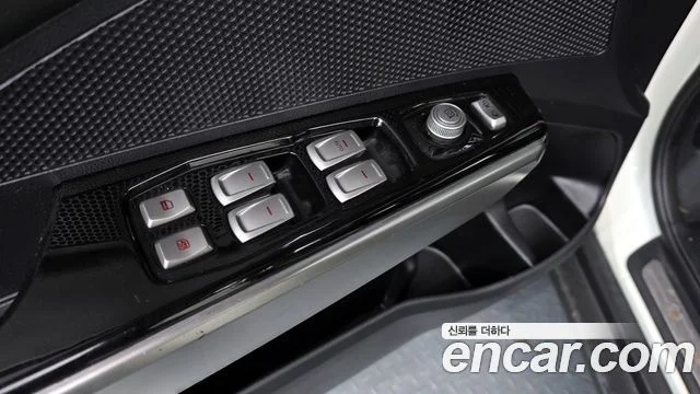 2015 KG Mobility Tivoli