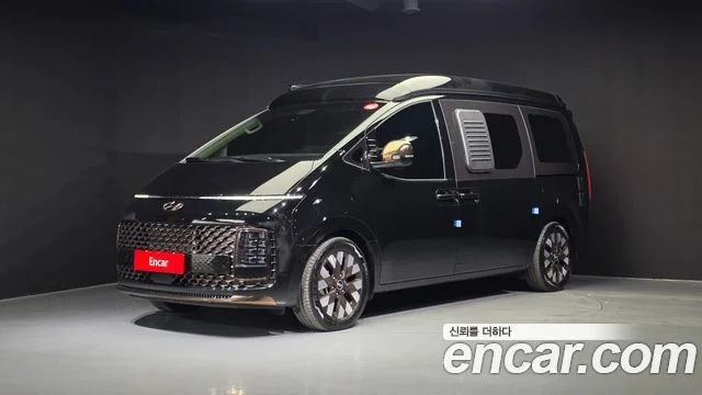 2023 Hyundai Staria