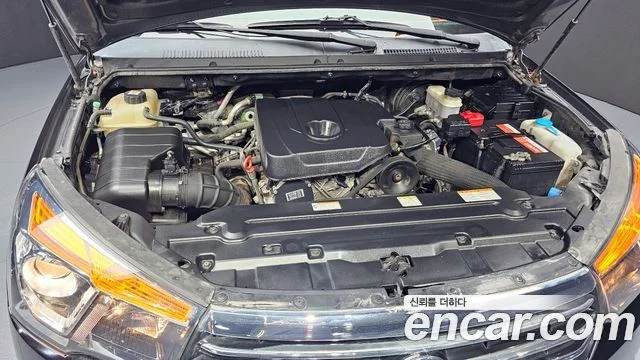 2017 KG Mobility 코란도 투리스모