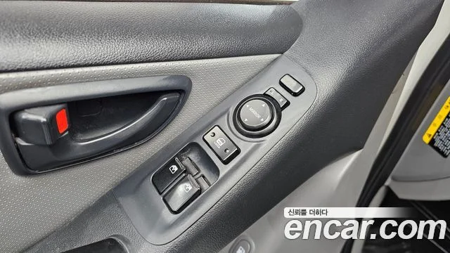 2017 Hyundai Grand Starex