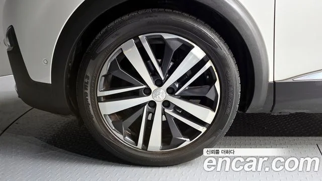 2018 Peugeot 5008 2세대