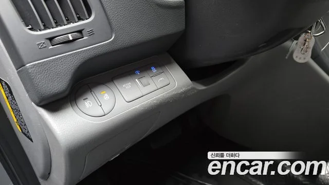 2018 Hyundai Grand Starex (New)