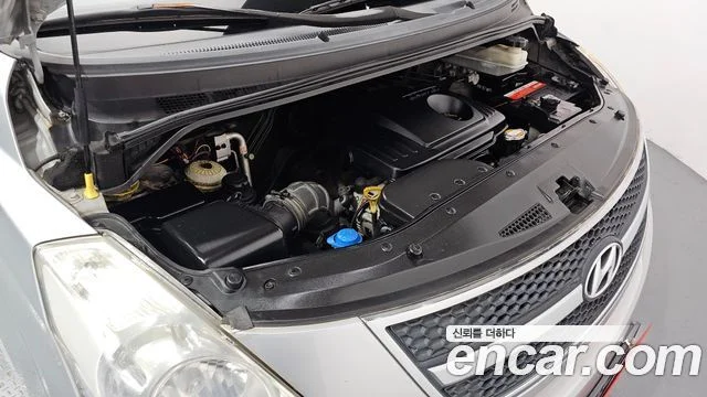 2009 Hyundai Grand Starex