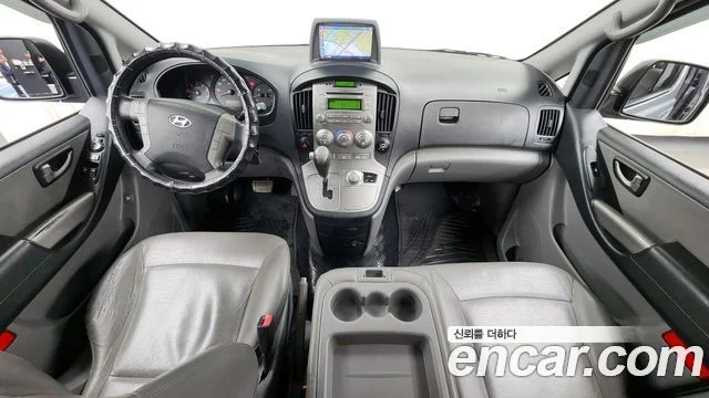 2013 Hyundai Grand Starex