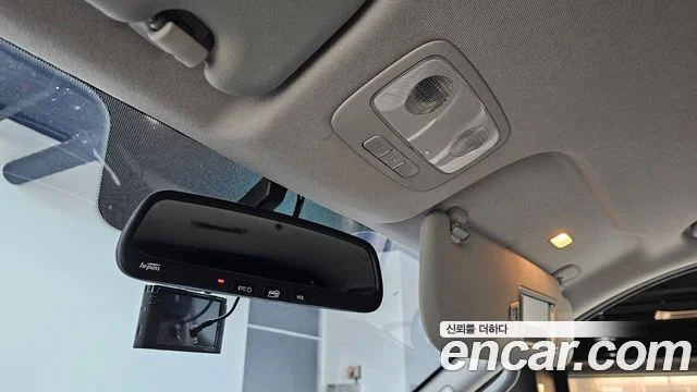 2017 Hyundai Grand Starex