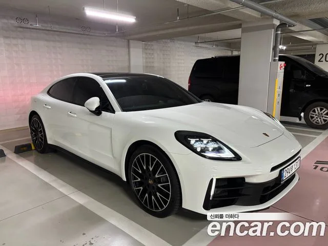 2024 Porsche 파나메라 (976)