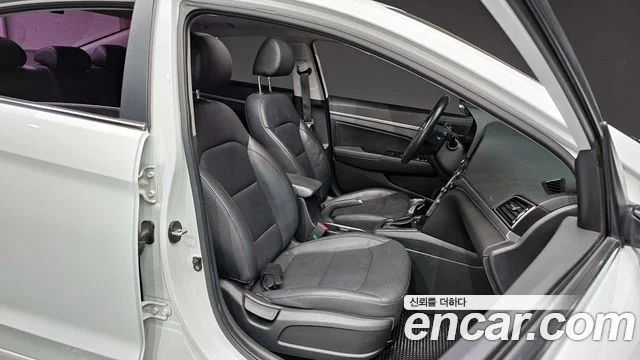 2016 Hyundai 아반떼 AD