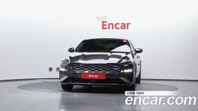 2021 Kia K8