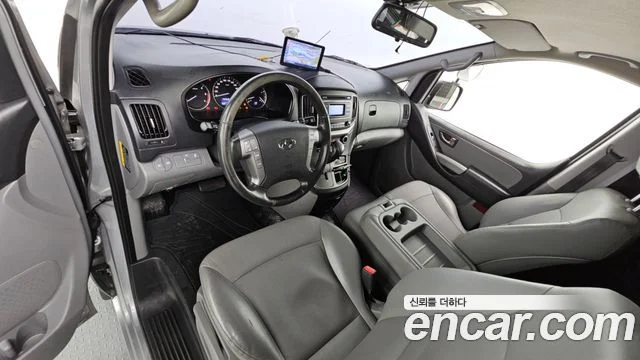2019 Hyundai Grand Starex (New)