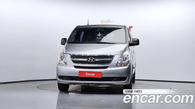 2011 Hyundai Grand Starex