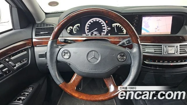 2009 Mercedes-Benz S-class W221