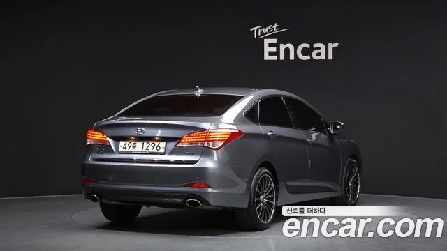 2012 Hyundai i40 살룬