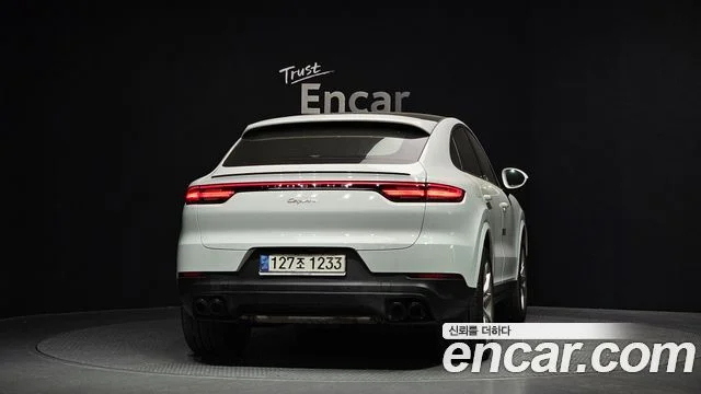 2020 Porsche 카이엔 (PO536)
