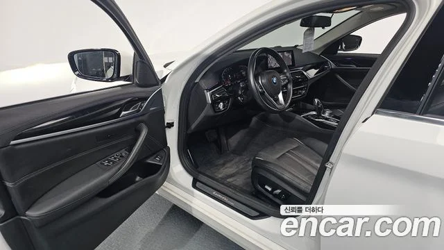 2020 BMW 5 Series (G30)