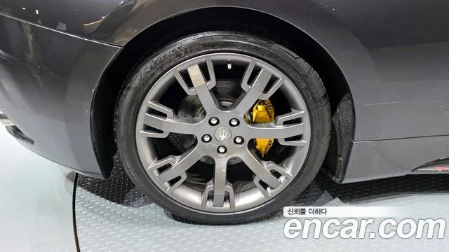 2009 Maserati 그란투리스모